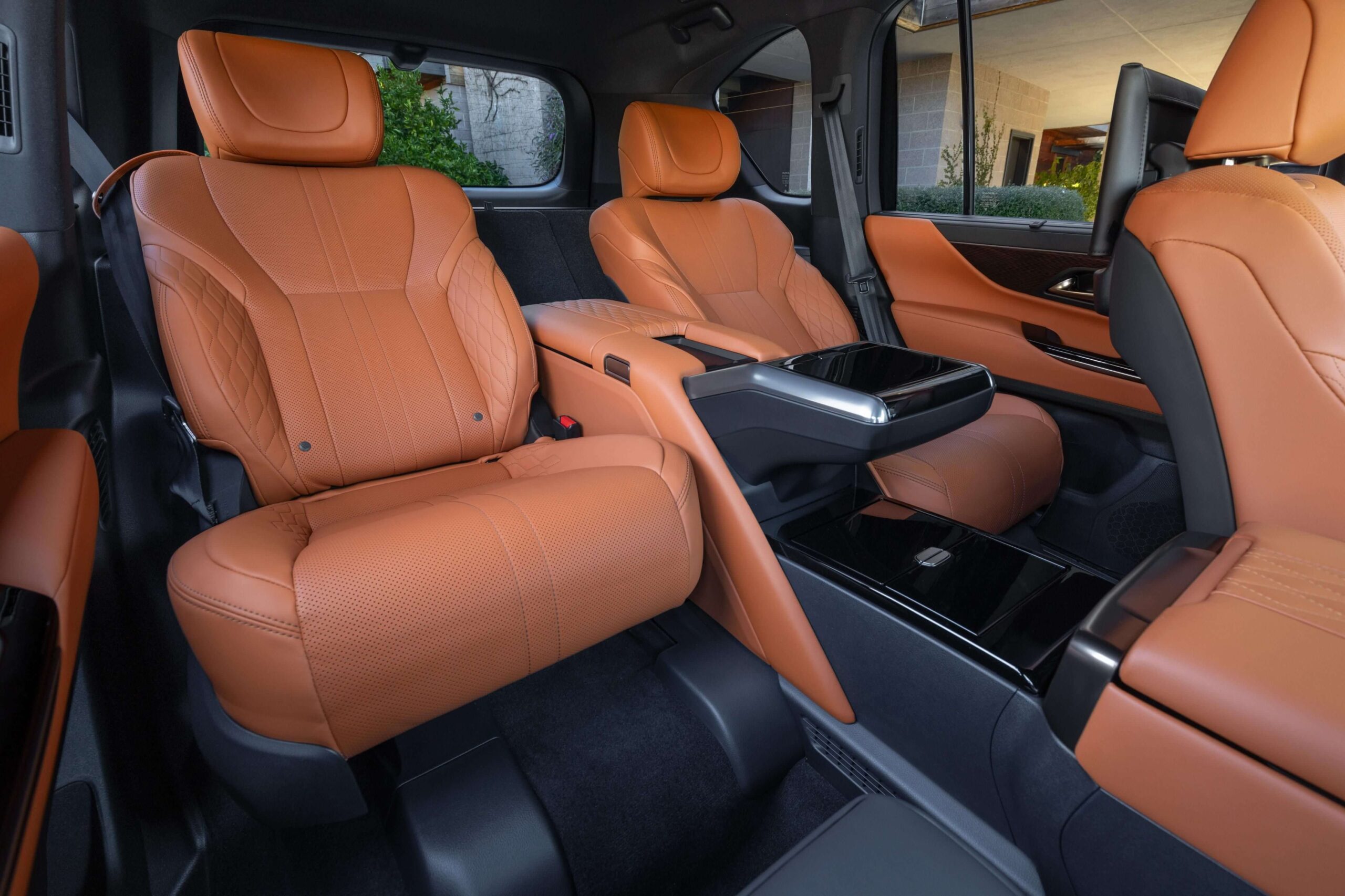 2025 Lexus LX 700h interior