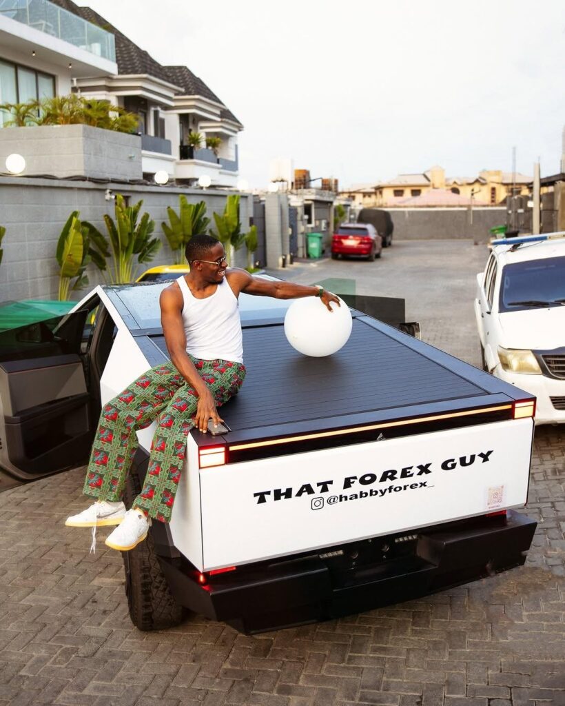 Habby Forex Tesla Cybertruck