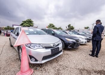 Inspecting Used Car in Nigeria
