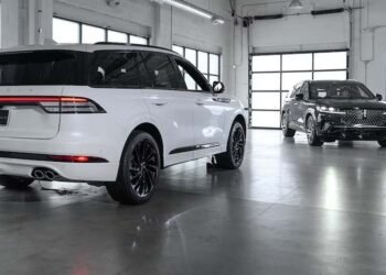 2025 Lincoln Aviator First Look in Nigeria
