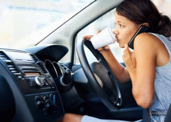 Dangerous Driving Behaviours to Avoid for Safety