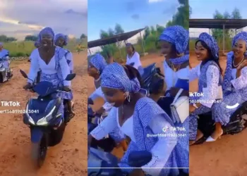 Video Shows Moment Kandua Women Arrived a Friend’s Wedding in a Motorcycle Convoy