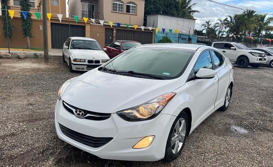 Hyundai Elantra GLS 2013