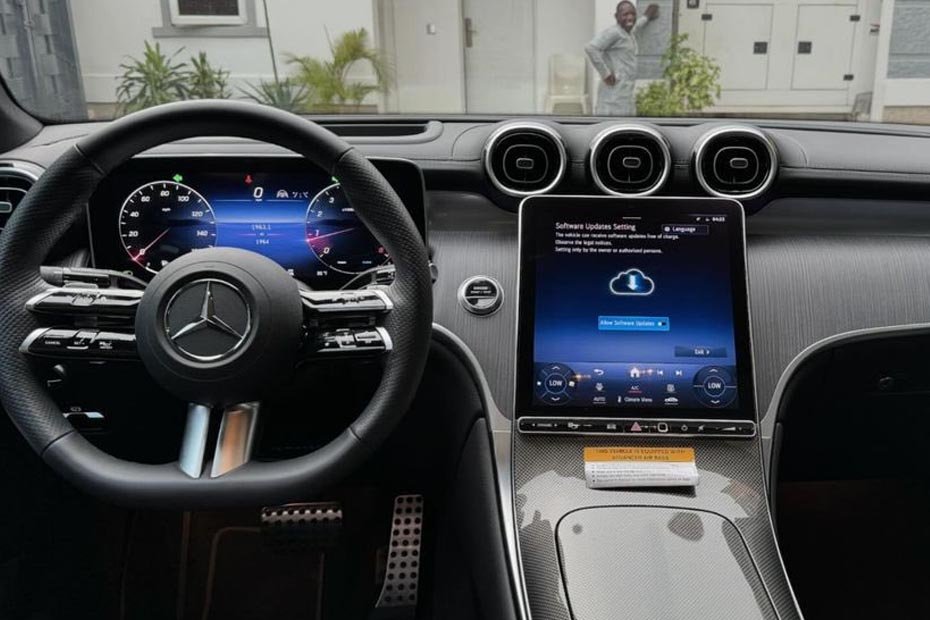 2024 Mercedes Benz GLC: Trims, Price in Nigeria 3 2024 MERCEDES BENZ GLC300 interior