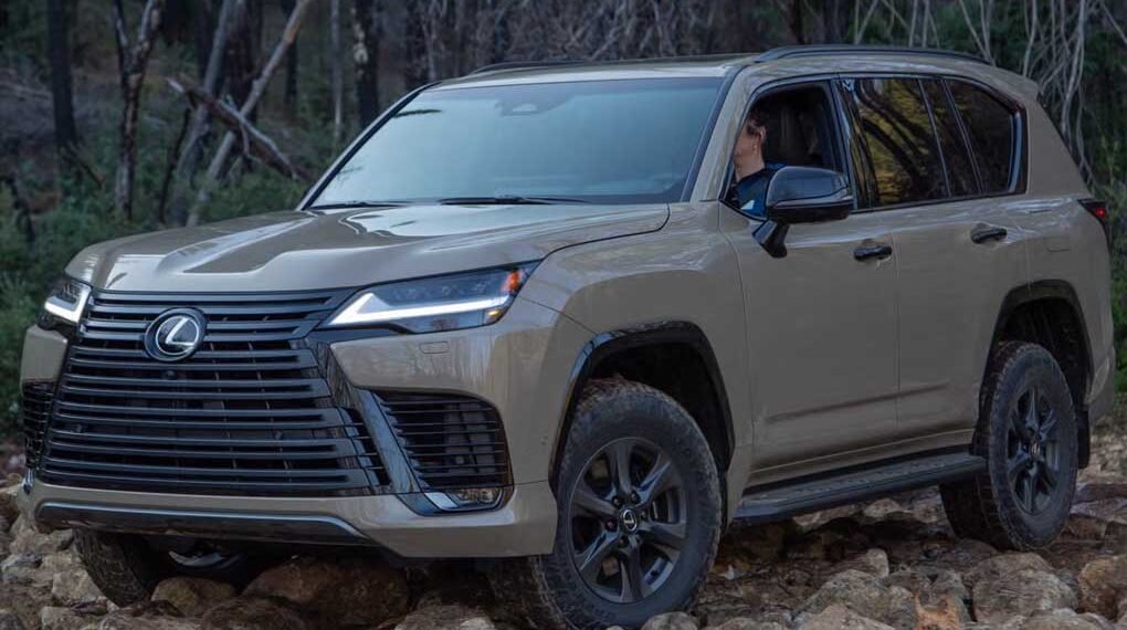 2025 Lexus LX 700h