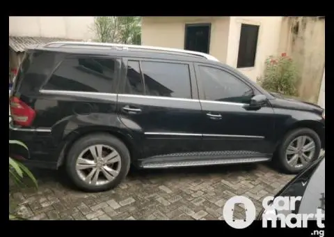 Clean Nigerian Used Black Mercedes Benz GL450 2010 - 1/5