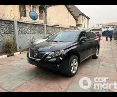 Toks standard 2010 Lexus RX350 Barely used