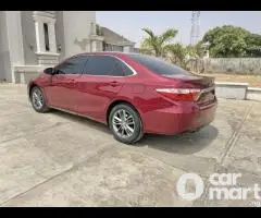 Super clean 2016 Toyota Camry SE