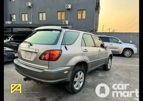 Used 2001 Lexus RX300 - 4/5