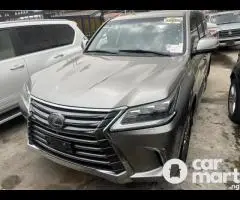 2016 Foreign-used Lexus LX570 - 1