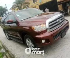 Used 2010 Toyota sequoia - 1