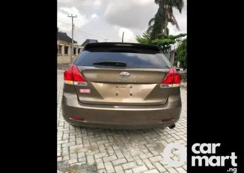 2011 Foreign Used Toyota Venza - 5/5