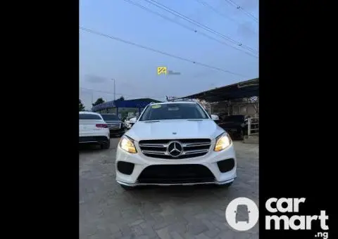 2016 Mercedes-Benz GLE 350 4Matic - 2/5