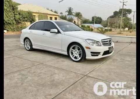 Foreign used 2013 Mercedes Benz C300 - 1/5