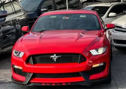 Tokunbo 2017 Ford Mustang - 1/5