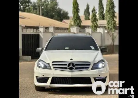 Foreign used 2012 Mercedes Benz C300 - 1/5