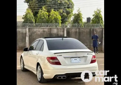 Foreign used 2012 Mercedes Benz C300 - 5/5