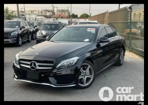 Tokunbo 2015 Mercedes Benz C300 - 3/5