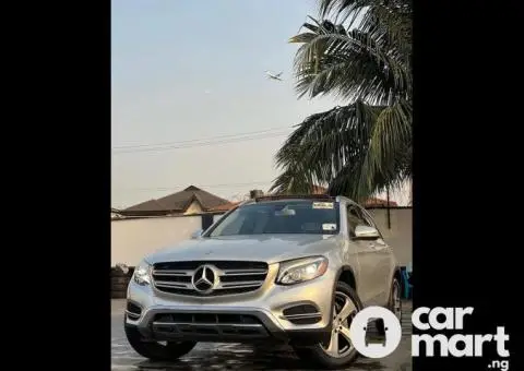 Tokunbo 2017 Mercedes Benz GLC300 - 1/5