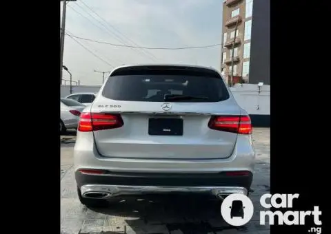 Tokunbo 2017 Mercedes Benz GLC300 - 5/5