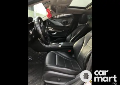 Nigerian Used 2018 Mercedes Benz C300 - 3/5