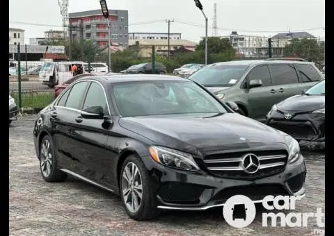 Tokunbo 2015 Mercedes Benz C300 - 3/5