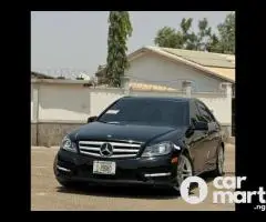 Super clean 2012 Mercedes Benz C350