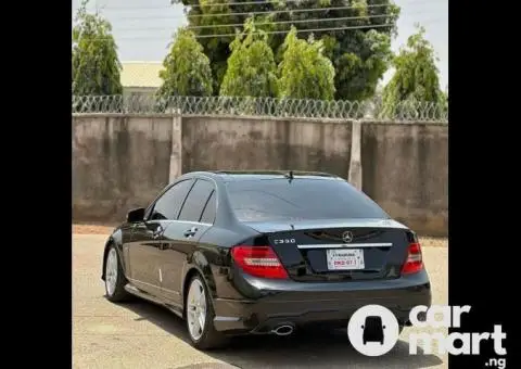 Super clean 2012 Mercedes Benz C350 - 5/5