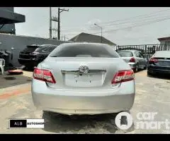 Used 2010 Toyota Camry LE - 5