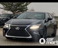 Super clean 2018 Lexus ES350 - 1