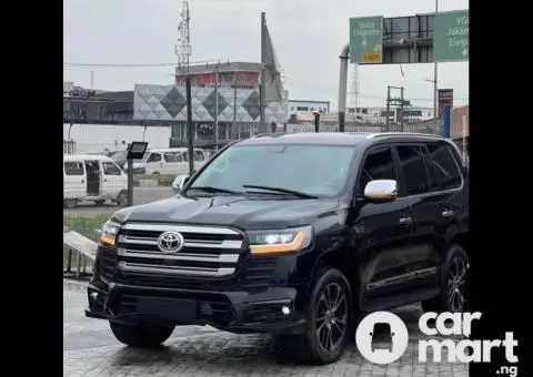 Tokunbo 2014 Upgraded to 2022 Toyota Landcruiser - 1/5