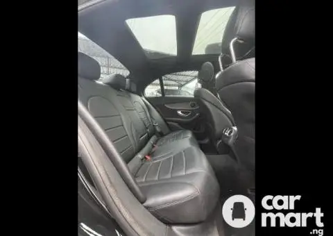 Tokunbo 2015 Mercedes Benz C300 - 2/5