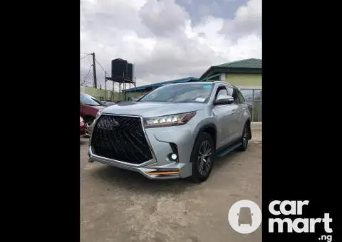 Used 2019 Toyota Highlander - 1/5