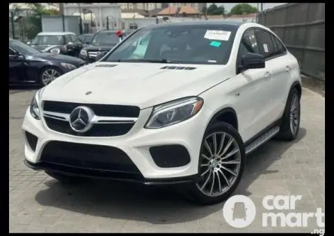 Tokunbo 2019 Mercedes Benz GLE43 - 3/5