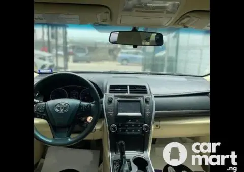 Tokunbo 2017 Toyota Camry LE - 1/5