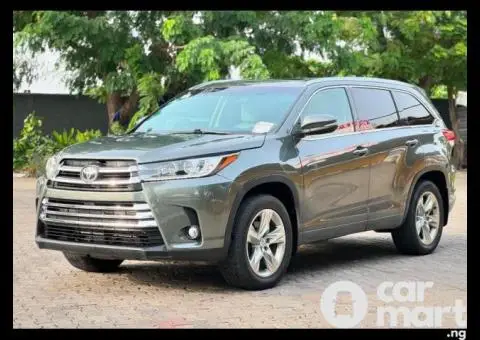 Tokunbo 2015 Facelift to 2018 Toyota Highlander Limited (Platinum Edition) - 1/5