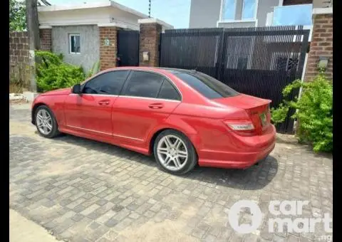 Clean 2009 Mercedes Benz C300 Full Option - 5/5