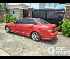 Clean 2009 Mercedes Benz C300 Full Option