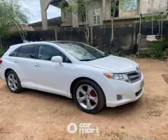 TOYOTA VENZA 2010 IN CRISP CONDITION