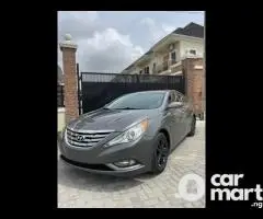 Tokunbo 2011 Hyundai Sonata (Limited)