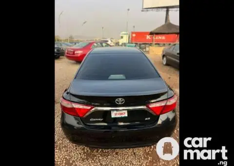 Foreign used 2015 Toyota Camry SE - 5/5