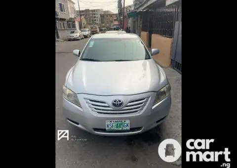 Used 2008 Toyota Camry LE - 1/5