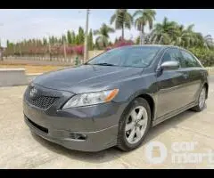 Super clean 2009 Toyota Camry SE