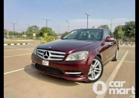 Foreign used 2008 Mercedes Benz C300 - 1/5