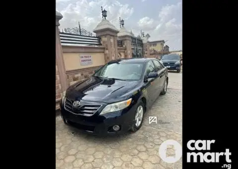 Used 2008 Toyota Camry LE - 2/5