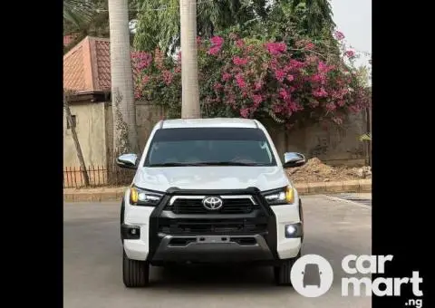 Used 2022 Toyota Hilux - 1/5