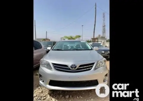 Foreign used 2013 Toyota Corolla - 1/5