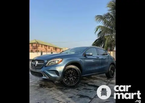 Tokunbo 2016 Mercedes Benz GLA250 - 2/5