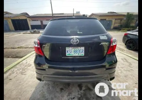 Clean 2011 Toyota Matrix Full Option - 5/5