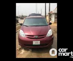 Used 2008 Toyota Sienna Toks - 1